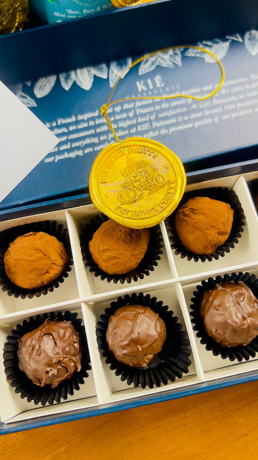 Bloom au Noir – Kelulut Honey Truffle (Ready for order, delivery mid November)