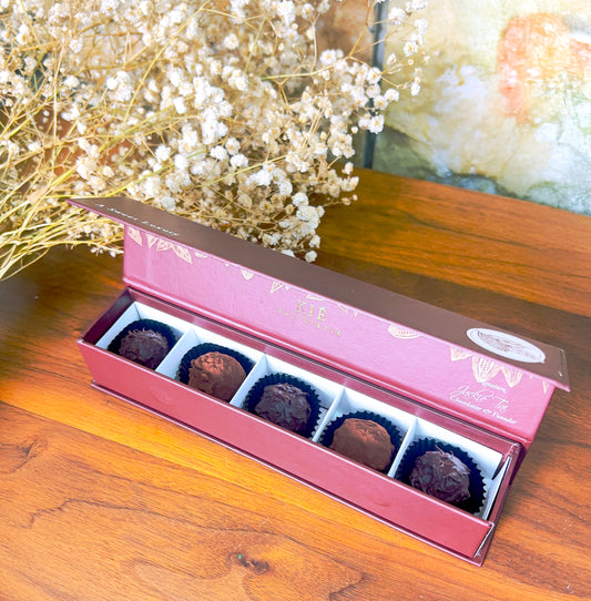 Golden Ember – Coffee Blossom Honey & Black Ginger Chocolate Truffle